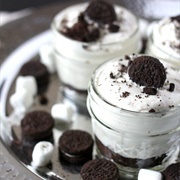 No-Bake Oreo Marshmallow Cheesecake