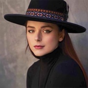 Madison Davenport (Bisexual, She/Her)