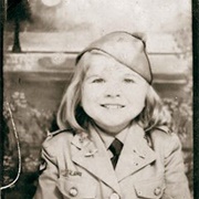 Elly Annie Schneider