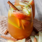 Apple Pie Sangria