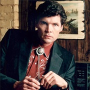 Everett McGill