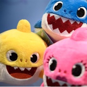 2019: Baby Shark Official Song Puppet