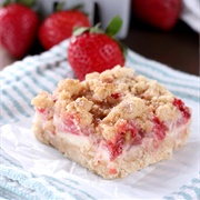 Strawberry Snickerdoodle Cheesecake Bars