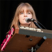 Verity Susman (Queer, She/Her)