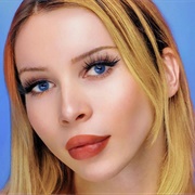 Chase Icon (Trans Woman, She/Her)