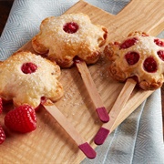 Raspberry Apple Pie Pops
