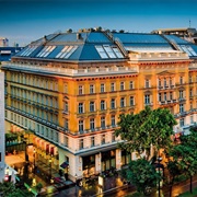 Grand Hotel