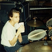 Ayin Es (Queer, Trans Enby, They/Them)