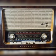 1929: Car Radios