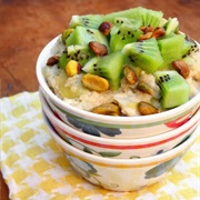 Apple and Kiwi Oatmeal