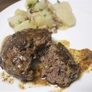 Bifteck Hache a La Lyonnaise