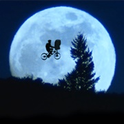 E.T. - The Extra-Terrestrial (1982)