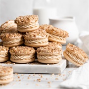Maple Pecan Macaron