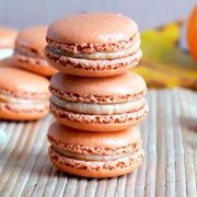 White Chocolate Pumpkin Pie Macarons