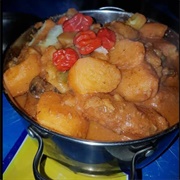 Rwanda: Igisafuria (Plantains With Chicken and Vegetables)