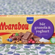 Marabou Berry, Granola & Yoghurt