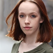 Amybeth McNulty
