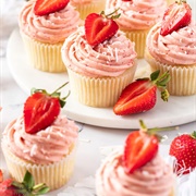 Coconut Strawberry Cheesecake Cupcakes