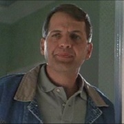 Neil Prescott (Lawrence Hecht)