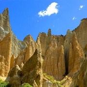 Omarama Clay Cliffs