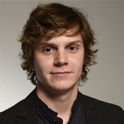 Evan Peters