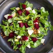 Lamb's Lettuce Salad With Pears, Beetroot and Lentils