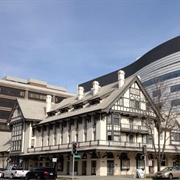 Old Tavern (Sacramento, California)