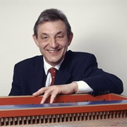 Trevor Pinnock (Keyboard and Director)