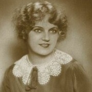 Maly Delschaft Actress