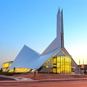 Monique-Corriveau Library