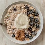 Apple and Blackberry Oatmeal