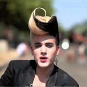 Kayvon Zand (Queer, He/They)