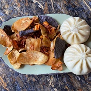 Cheeseburger Pods With Chips