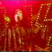 Keep Me Comin' - KISS