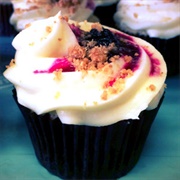 The Salted Cupcake Blueberry Cheesecake Cupcake