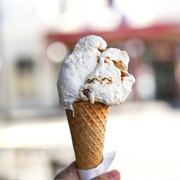 Mandorla Adffogato Ice Cream