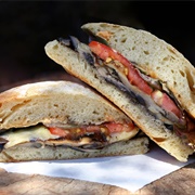 Shiitake and Tomato Sandwich