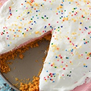 Strawberry Milk Cap'n Crunch Pie