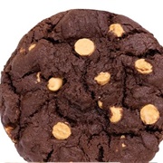 Crumbl Cookies Chocolate Peanut Butter Chip Cookie