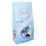 Lindt Lindor Truffles White Chocolate Stracciatella