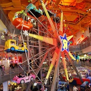 Ride Toys R Us Times Square Ferris Wheel (Closed)