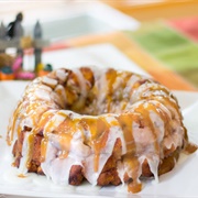 Apple Pie Cinnamon Roll Monkey Bread