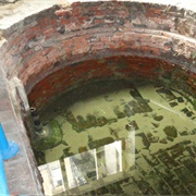 Strand Lane "Roman Baths"