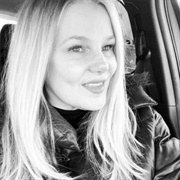 Lily Burana (Queer/LGBTQ Femme, She/Her)