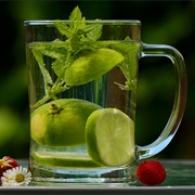 Lime and Lemonbalm Detox Drink
