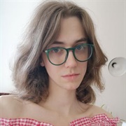 Mia Mulder (Bisexual, Trans Woman, She/Her)