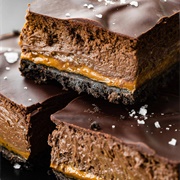 Dulce De Leche Chocolate Cheesecake Bars