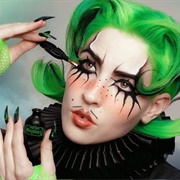 Guyliner - Dorian Electra