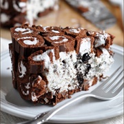 Cookies and Cream Swiss Roll Cake