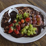 Kiwi Strawberries and Grapes With Dark Chocolate Sauce